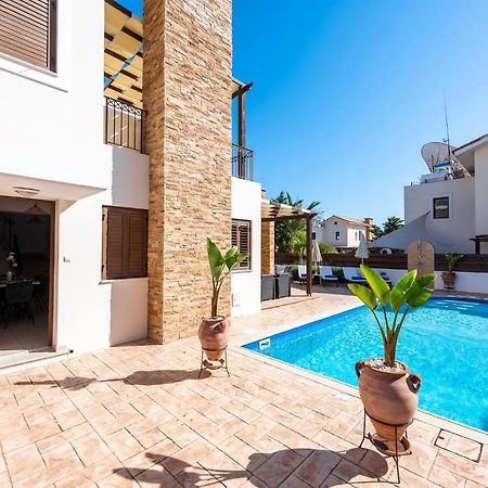 Villa Iris By Ezoria Villas Agia Napa Exterior foto