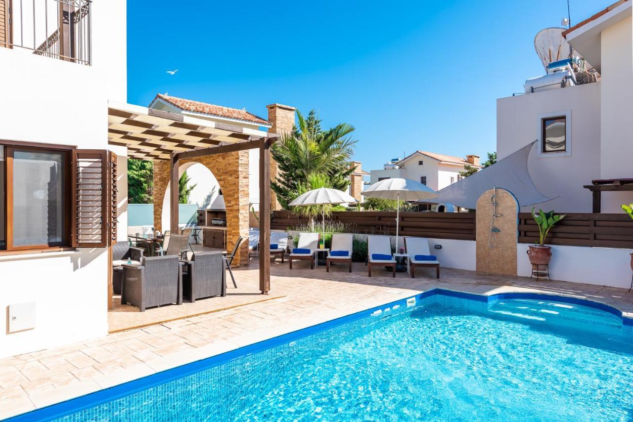 Villa Iris By Ezoria Villas Agia Napa Exterior foto