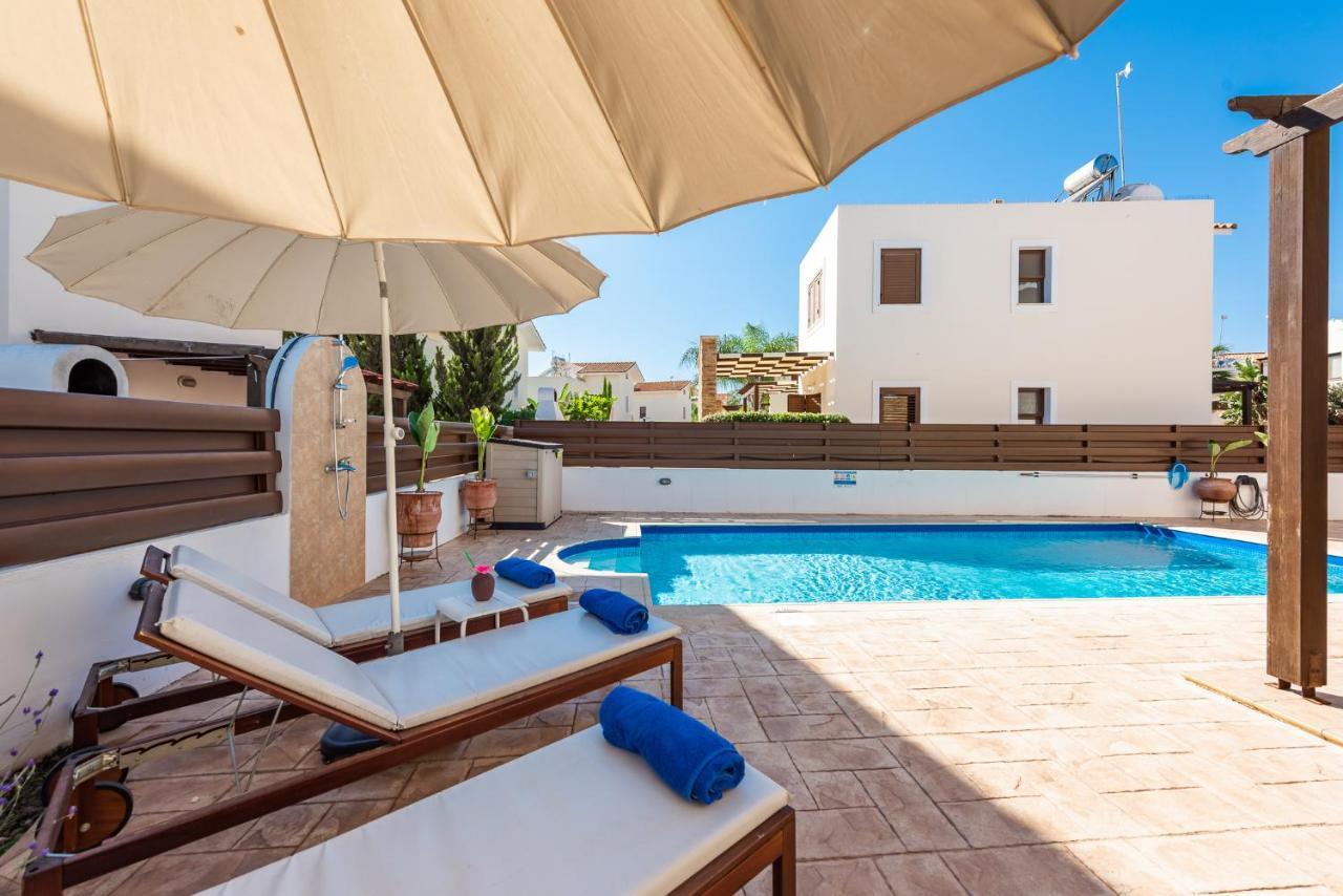 Villa Iris By Ezoria Villas Agia Napa Exterior foto
