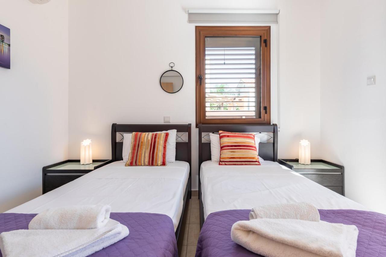 Villa Iris By Ezoria Villas Agia Napa Exterior foto
