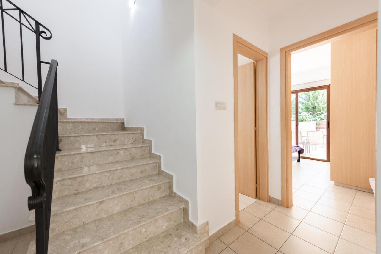 Villa Iris By Ezoria Villas Agia Napa Exterior foto
