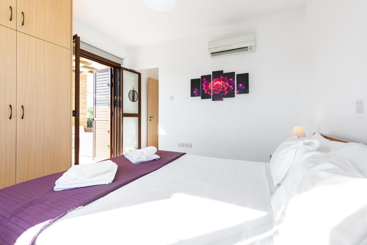 Villa Iris By Ezoria Villas Agia Napa Exterior foto