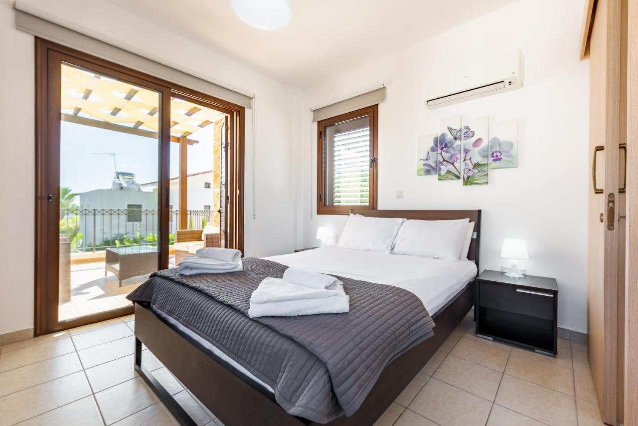 Villa Iris By Ezoria Villas Agia Napa Exterior foto