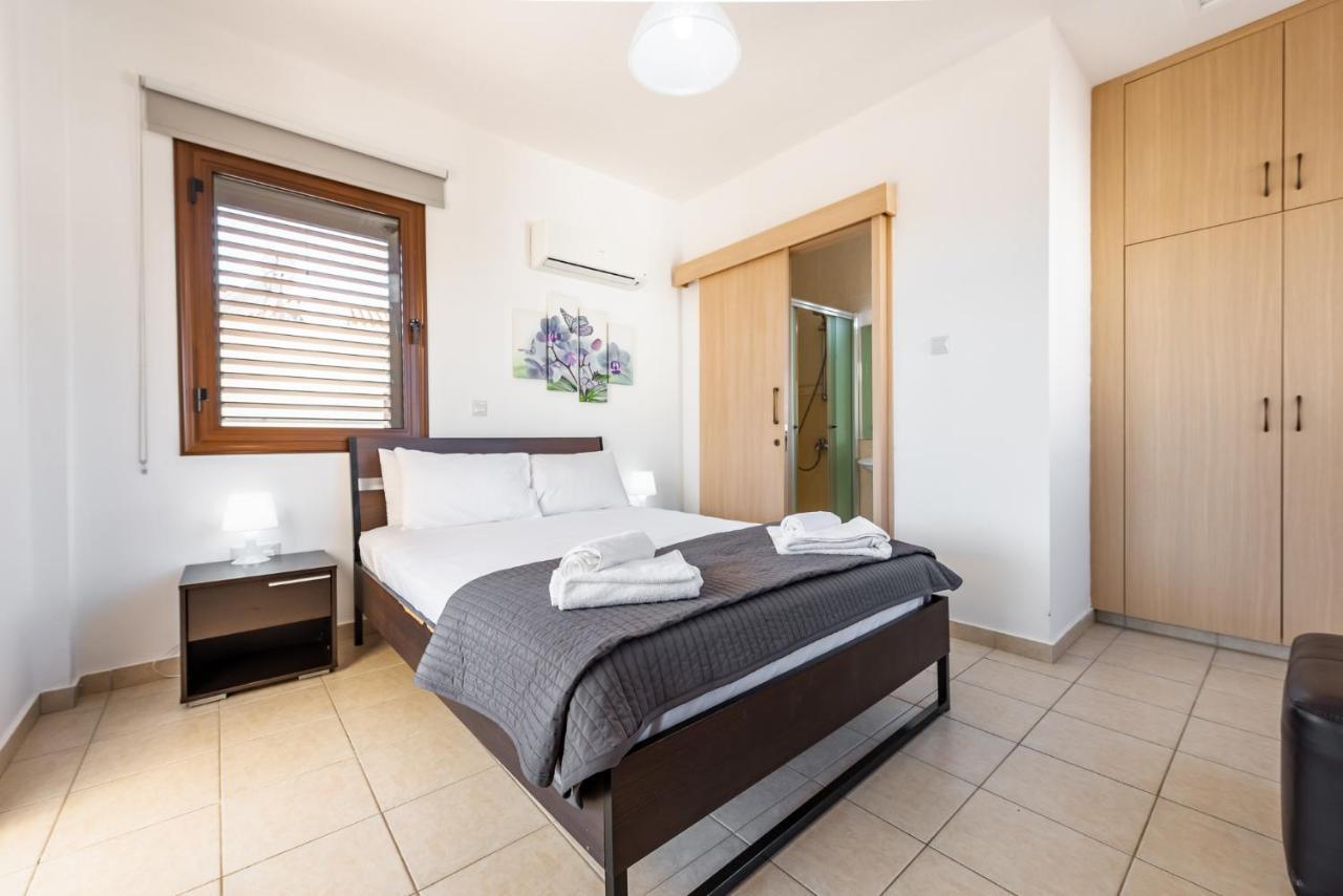 Villa Iris By Ezoria Villas Agia Napa Exterior foto